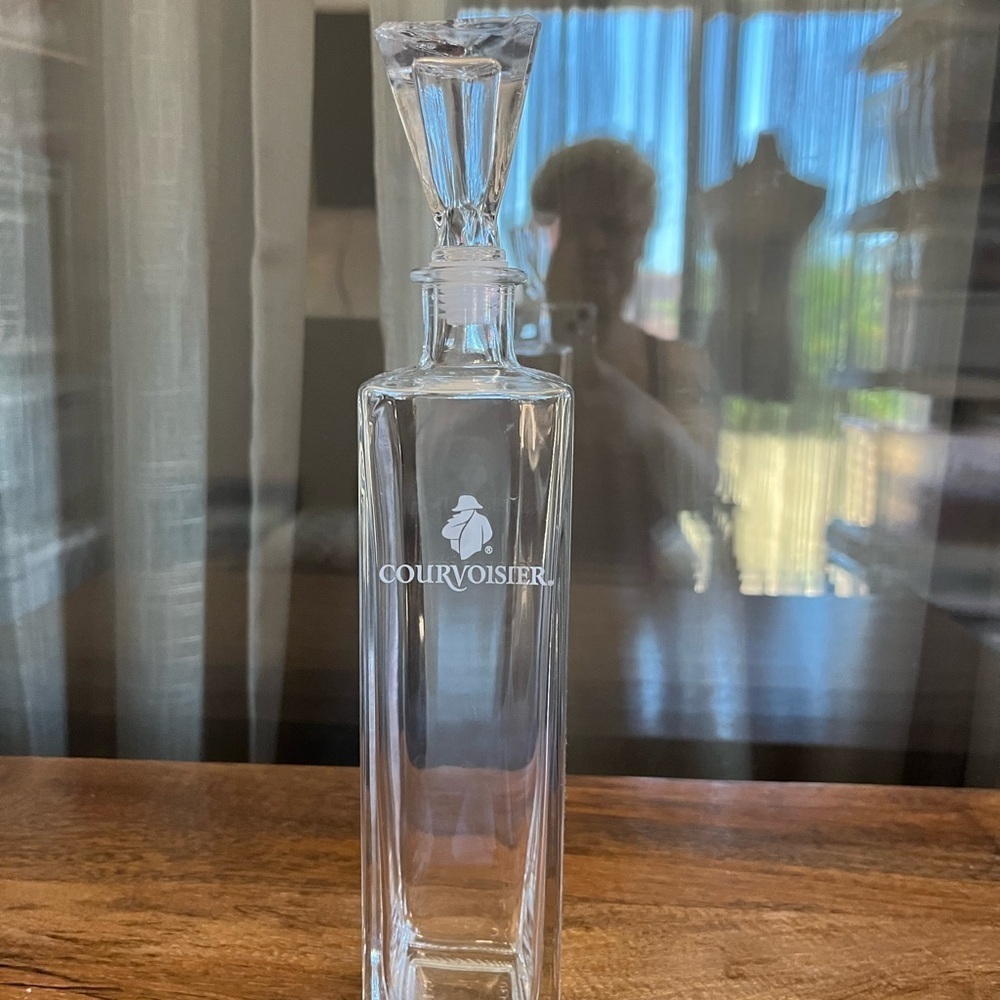 (COURVOISIER) Liquor decor bottle